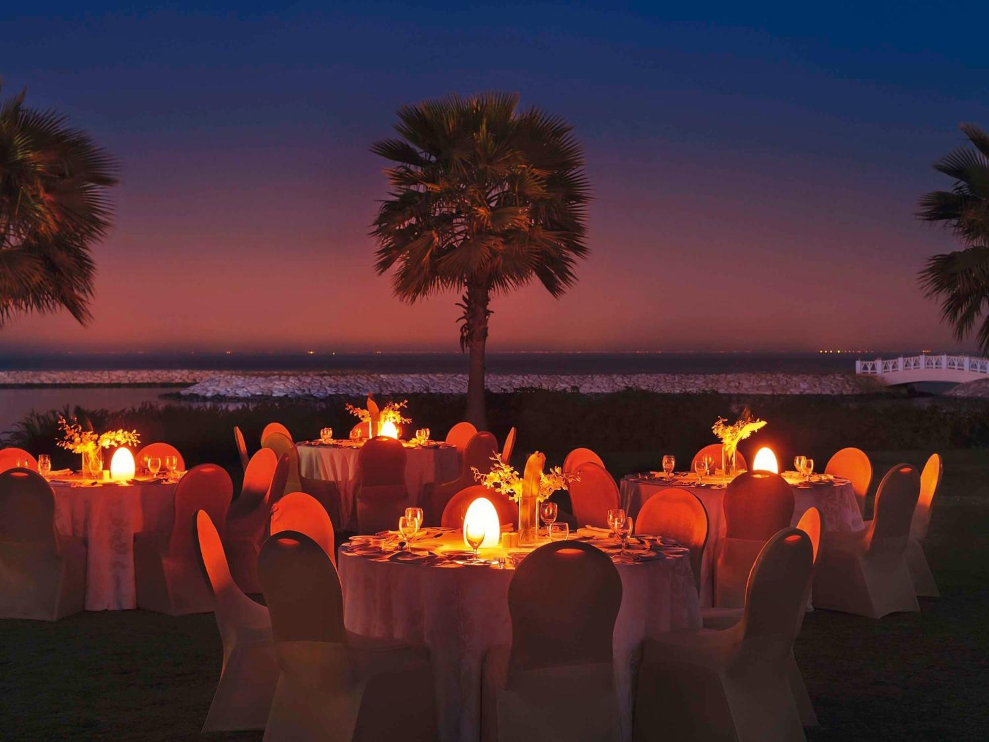 Moevenpick Beach Resort Αλ Κομπάρ Εξωτερικό φωτογραφία