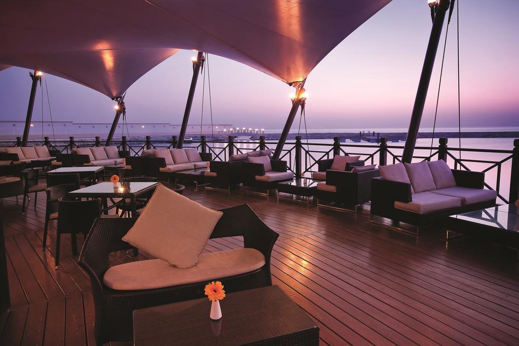 Moevenpick Beach Resort Αλ Κομπάρ Εξωτερικό φωτογραφία