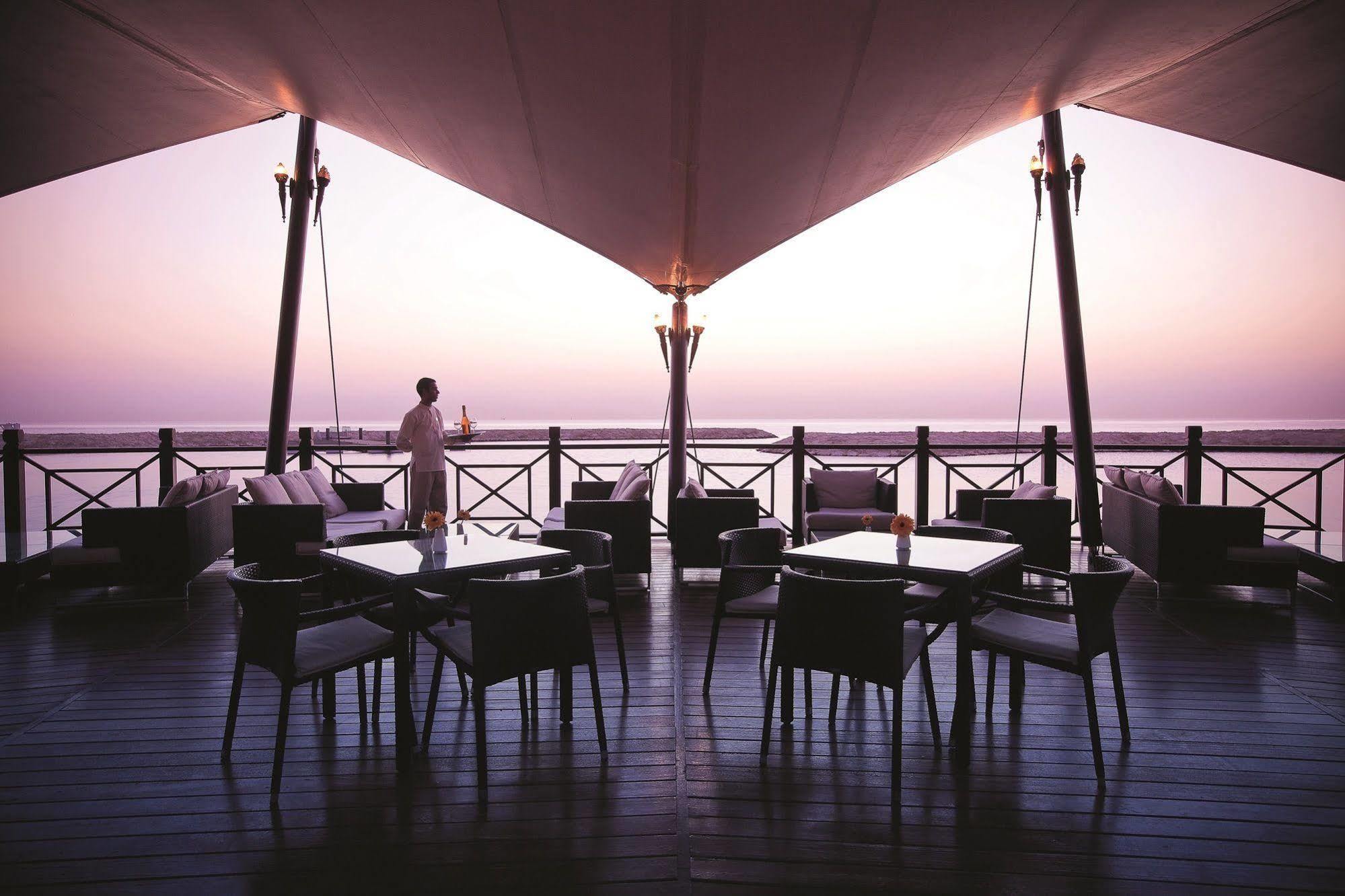 Moevenpick Beach Resort Αλ Κομπάρ Εξωτερικό φωτογραφία