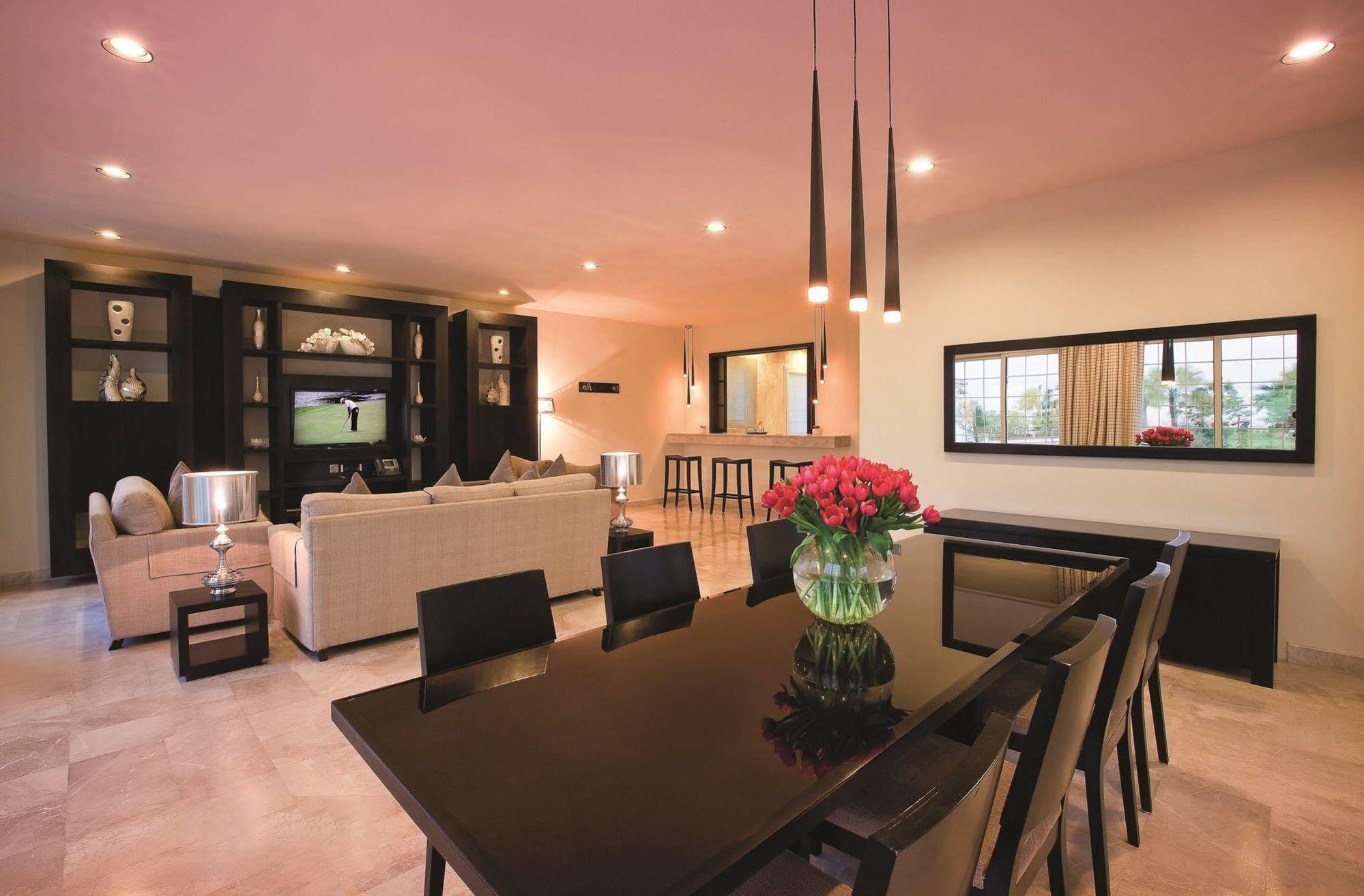 Moevenpick Beach Resort Αλ Κομπάρ Εξωτερικό φωτογραφία