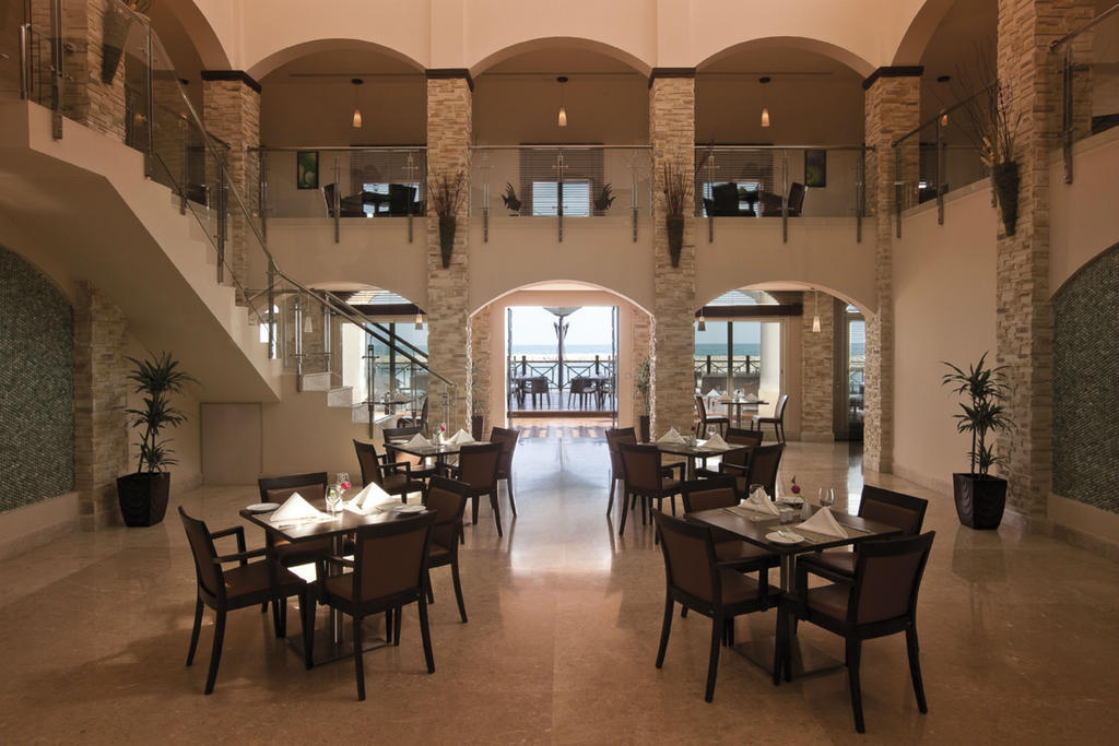 Moevenpick Beach Resort Αλ Κομπάρ Εξωτερικό φωτογραφία